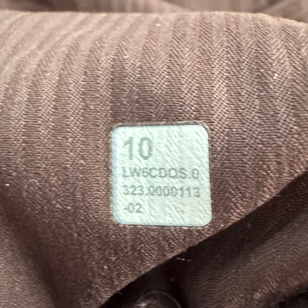 Lululemon Dance Studio Mid-Rise
Cropped Pant size 10 - Picture 10 of 10